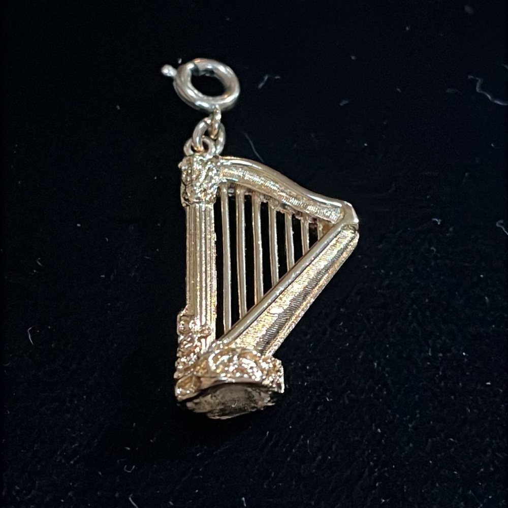Monet gold tone harp charm